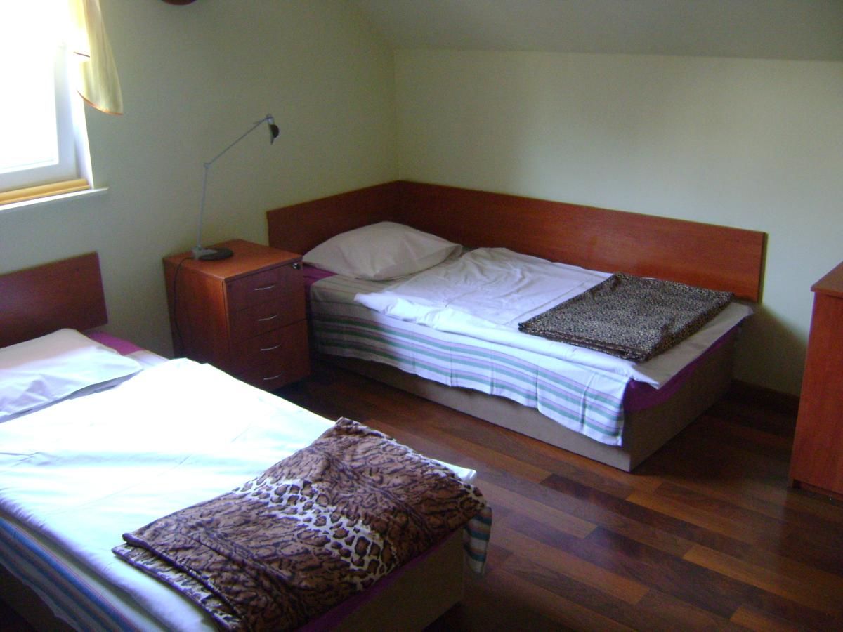 Хостелы Hostel Promyk Ивонич-Здруй-17