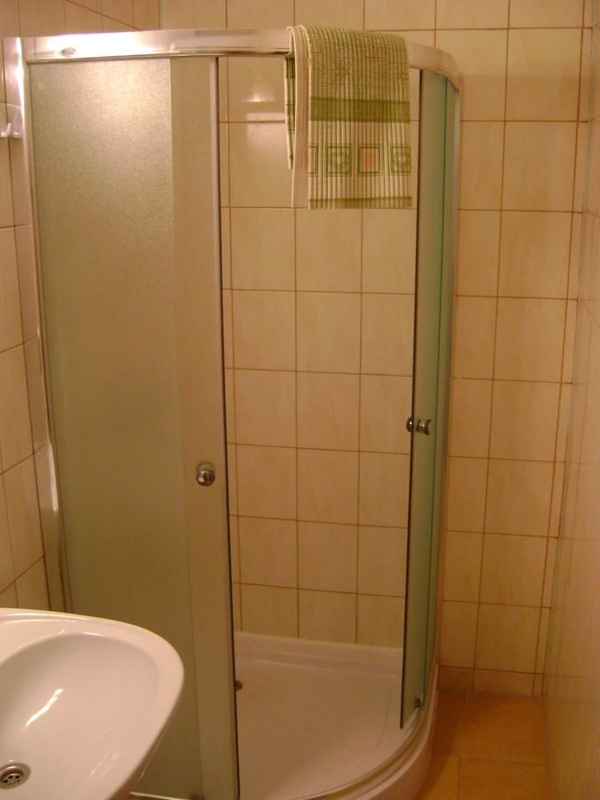 Хостелы Hostel Promyk Ивонич-Здруй-18