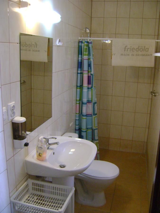 Хостелы Hostel Promyk Ивонич-Здруй-19