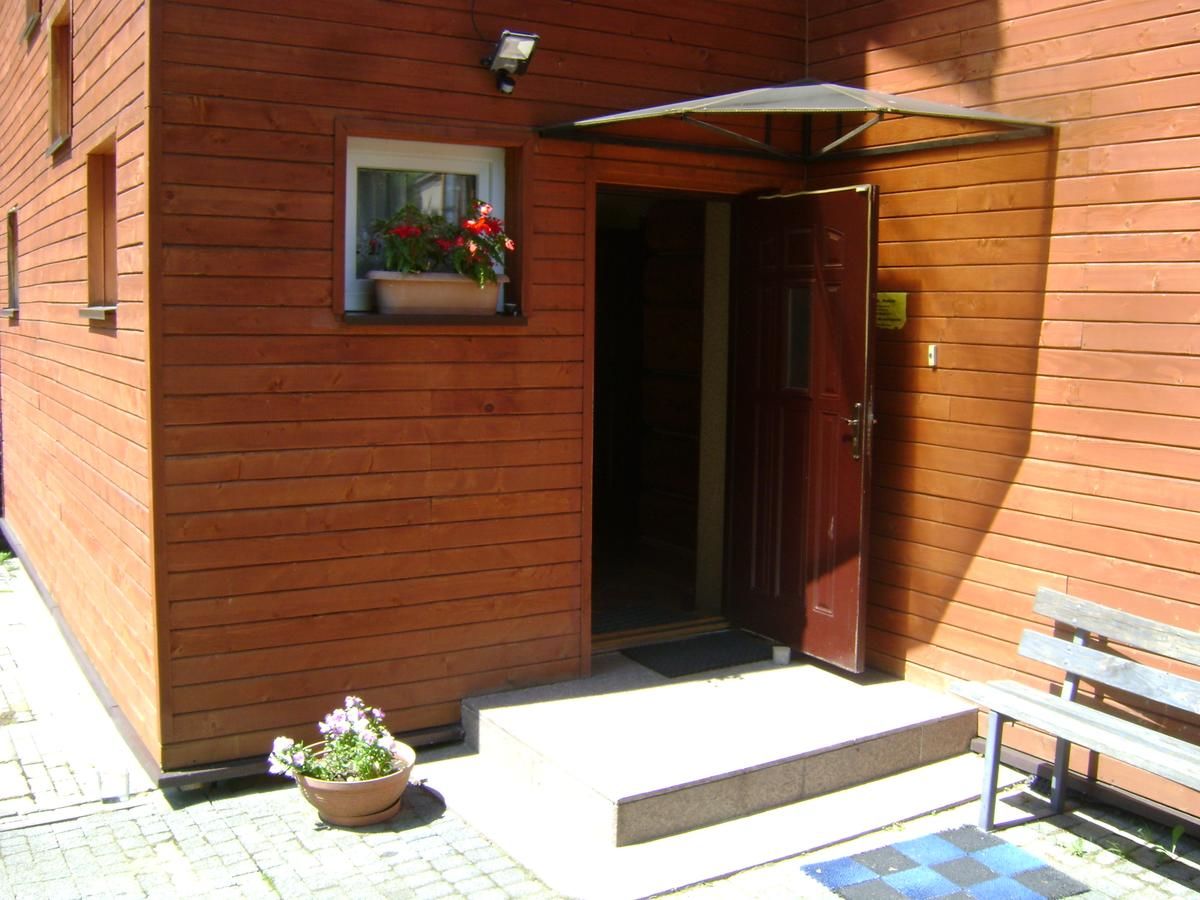 Хостелы Hostel Promyk Ивонич-Здруй-9